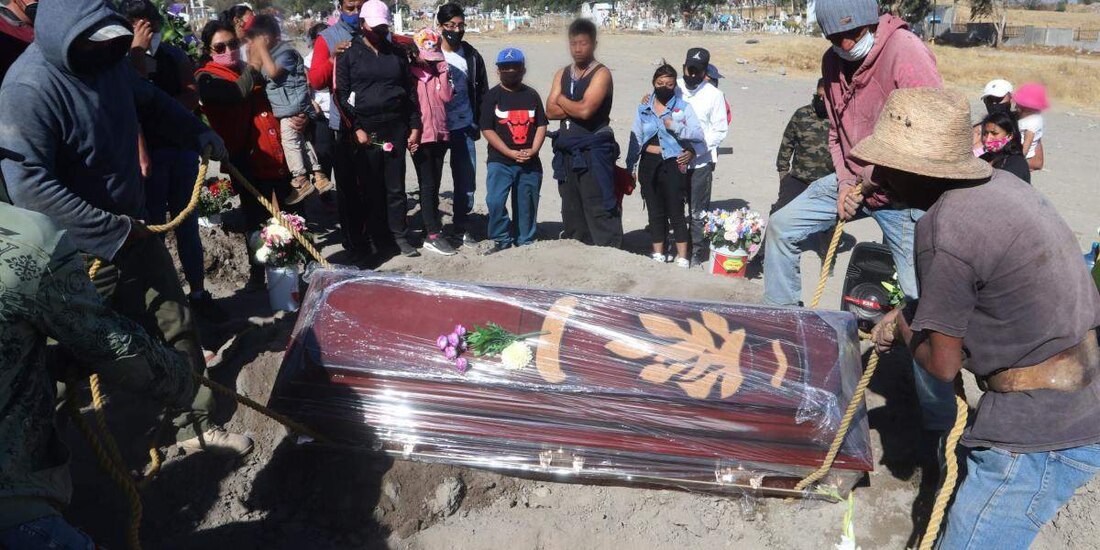 El acumulado de casos confirmados de COVID-19 en México asciende a 2 millones 387 mil 512 contagios.