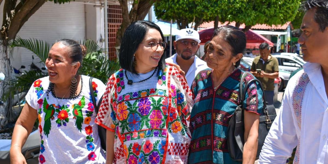 Fundadores de Morena en Ometepec, Guerrero, manifestaron hoy su respaldo a Esthela Damián Peralta, exconsejera jurídica federal.