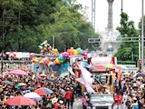 ASISTENTES A LA MARCHA del Orgullo LGBTTTIQAP+, el año pasado en la Ciudad de México