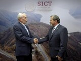 Jorge Arganis Díaz, titular de la SICT, presenta a Carlos Velázquez como director del AICM.