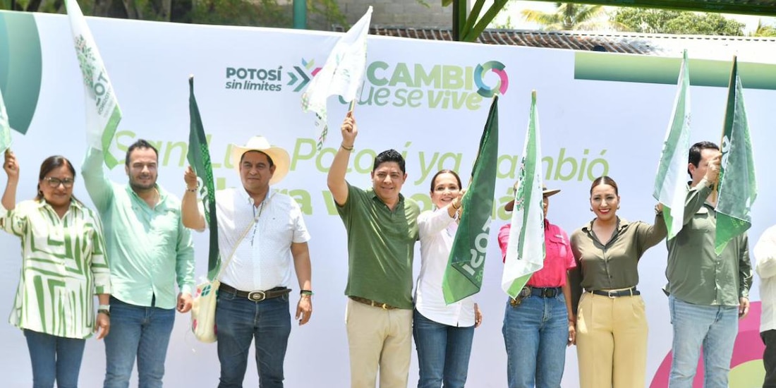 Ricardo Gallardo anuncia inversión de mil 200 mdp en carreteras para la Huasteca.