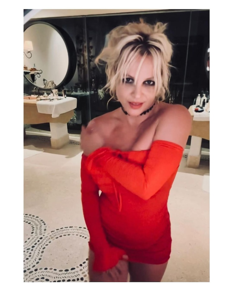 Britney Spears anuncia que se muda a México