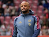 Vincent Kompany previo a un juego del Bayern Múnich en la Bundesliga.