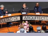 De izq. a der., Liu Jiakun (segundo), Smiljan Radić Clarke y Francis Kéré, ayer.