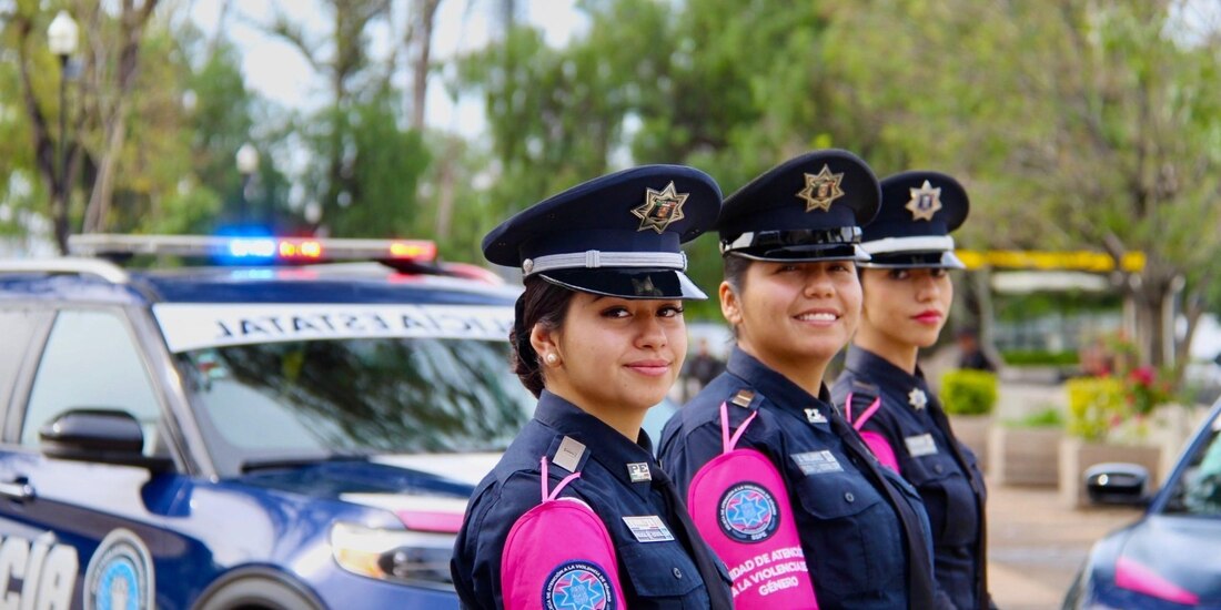 Elementos de la Policía Rosa, en Aguascalientes.