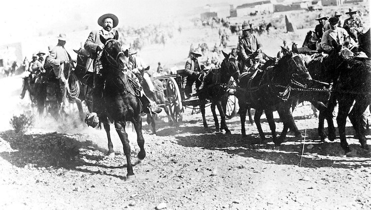 El caudillo en Vámonos con Pancho Villa, la película de Fernando de Fuentes (1935-1936).