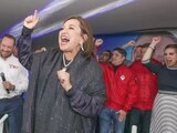 Xóchitl Gálvez, en una posada en la alcaldía Coyoacán, junto con Santiago Taboada, ayer.