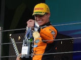 Lando Norris festeja su triunfo en el Gran Premio de Brasil de la F1 2025.