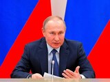 "En Rusia sólo habrá papá y mamá", Putin rechaza el matrimonio gay