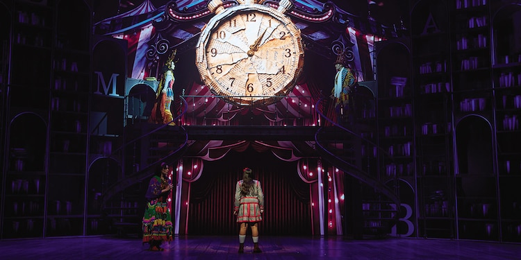 EL MONTAJE incluye una megaproducción
llena de fantasía.