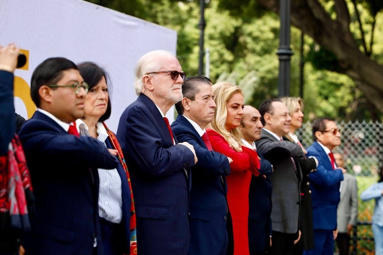 Trabajo en unidad y servicio a la ciudadanía marcan el discurso de Giovani Gutiérrez en los festejos patrios.