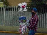 Venta de cubrebocas en calles de la Ciudad de México