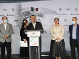 De izq. a der.: Emilio Álvarez Icaza, Nancy de la Sierra, Germán Martínez, Alejandra León y Gustavo Madero, ayer, en conferencia.