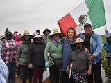 Xóchitl Gálvez, en reunión con comunidad migrante.