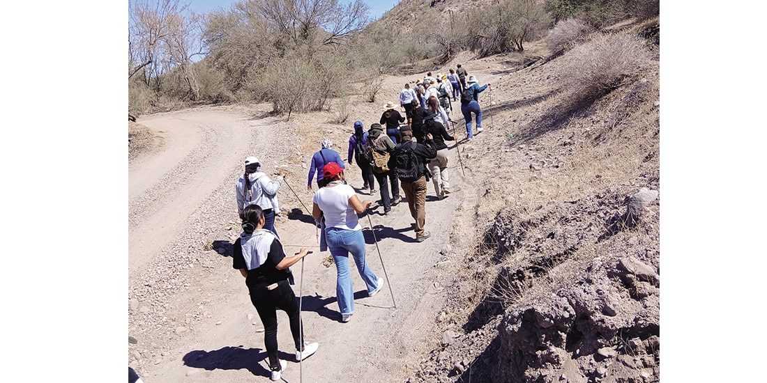 ACTIVISTAS de Búsqueda x La Paz acuden a una jornada de revisión en Loreto, Baja California Sur, el domingo pasado.