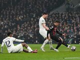 Milan avanza a los cuartos.