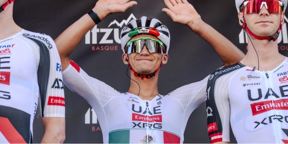 Isaac del Toro tuvo que retirarse de la Vuelta al País Vasco.