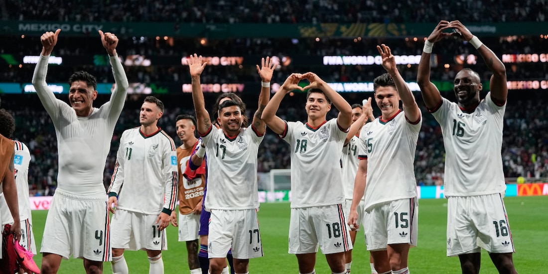 Jugadores de la Selección Mexicana festejan el triunfo sobre Chequia en el Mundial 2026.