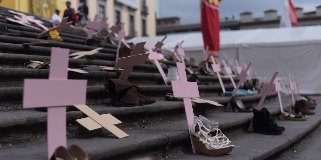 Causa en Común alertó que en 4 años se han registrado 3 mil 129 feminicidios; promedian 8 asesinatos de mujeres al día.