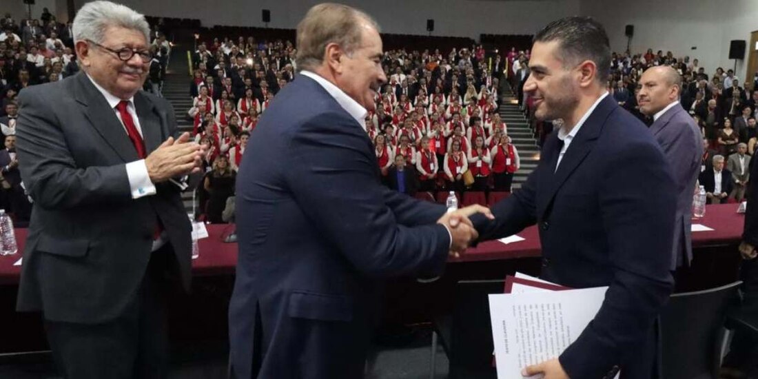 Sindicato Nacional de Trabajadores del Metro brinda respaldo a Omar García Harfuch en CDMX.