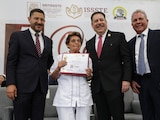 Martí Batres encabeza la conmemoración del Día de las y los Trabajadores del ISSSTE.