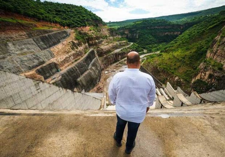 En la imagen, el gobernador de Jalisco, Enrique Alfaro