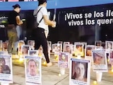 Vigilia por las personas no localizadas en Colima el 30 de agosto de 2025 en la Plaza de los desaparecidos.