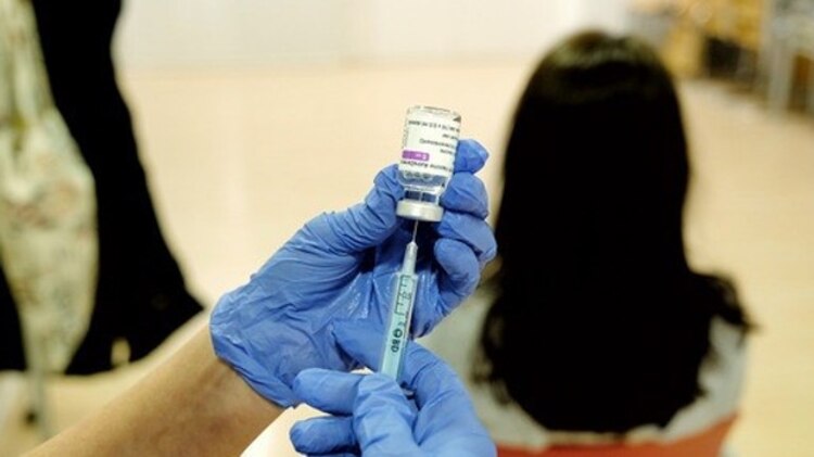 Tanto Paracetamol como Ibuprofeno están resultando en el proceso de efectos secundarios de la vacuna