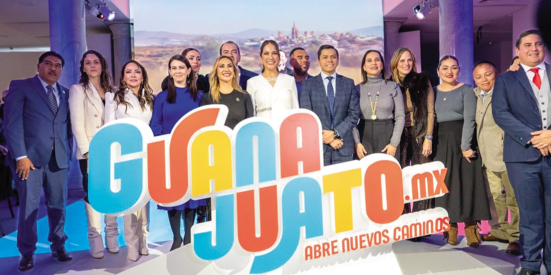 Comisión turística de Guanajuato promueve a la entidad como destino en la Feria Internacional de Turismo, ayer.