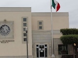 EU inicia revisión de los 53 consulados mexicanos que operan en el país, según CBS.
