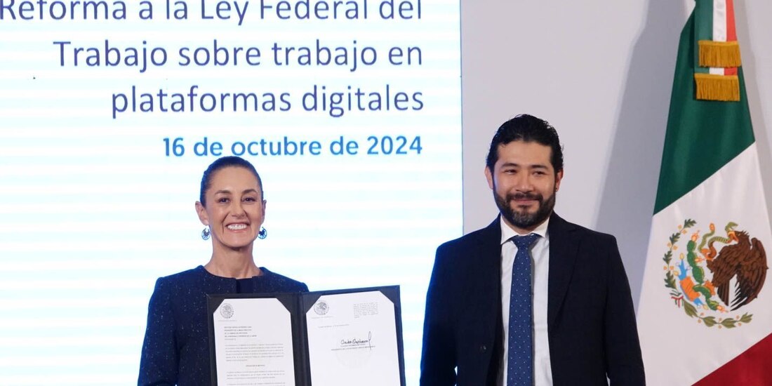 Claudia Sheinbaum y Marath Bolaños, ayer.