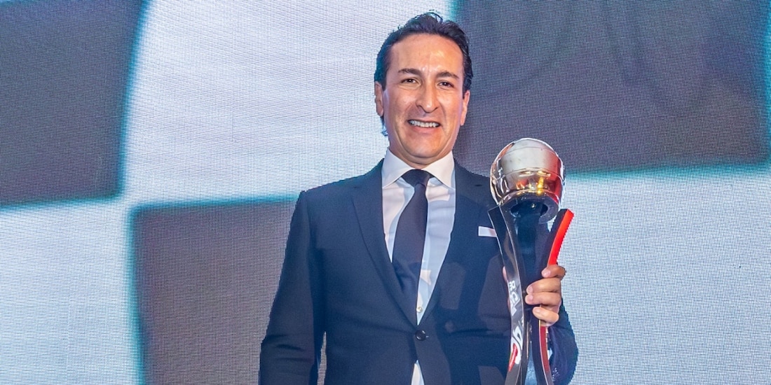 Miguel Granados recibió el Casco de Oro en la gala anual de la Federación Mexicana de Automovilismo.