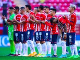 Futbolistas de Chivas previo a su juego contra el Atlético de San Luis, el pasado 9 de julio.