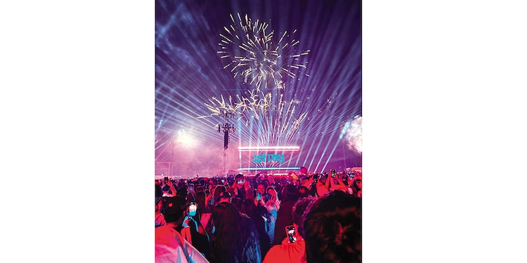 Público gozando dentro del Estadio GNP Seguros.