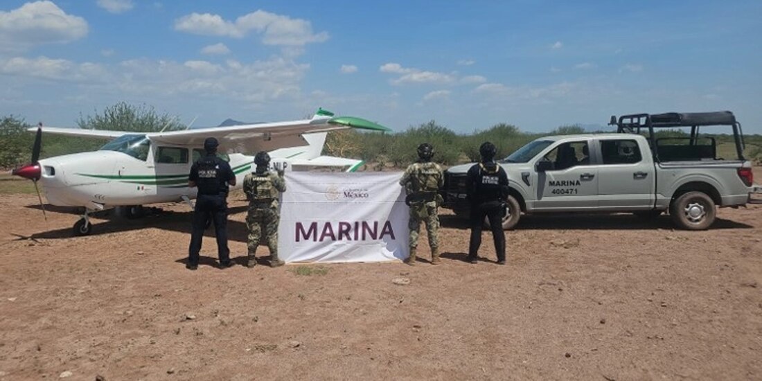 Marina asegura narcoavioneta en Sonora.