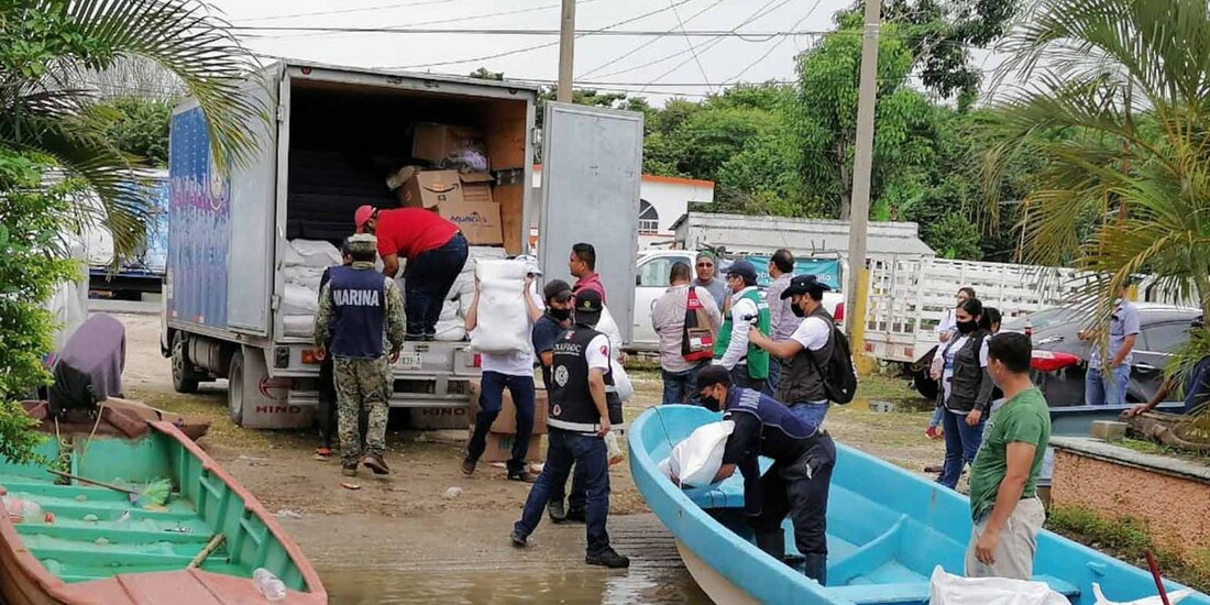 A los hogares damnificados se les dio un apoyo de 35 mil pesos, y a los campesinos de cuatro mil pesos.