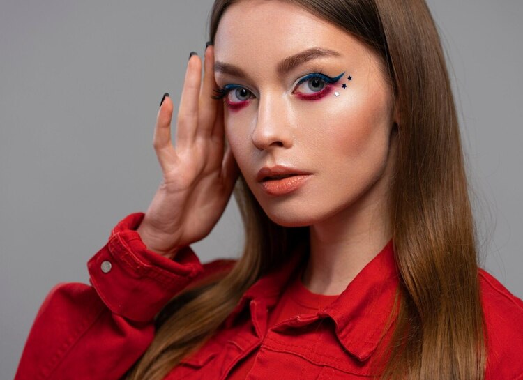 Sombras y brillos tenues para los ojos