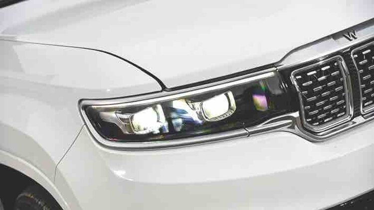 Faros y calaveras LED en esta SUV.