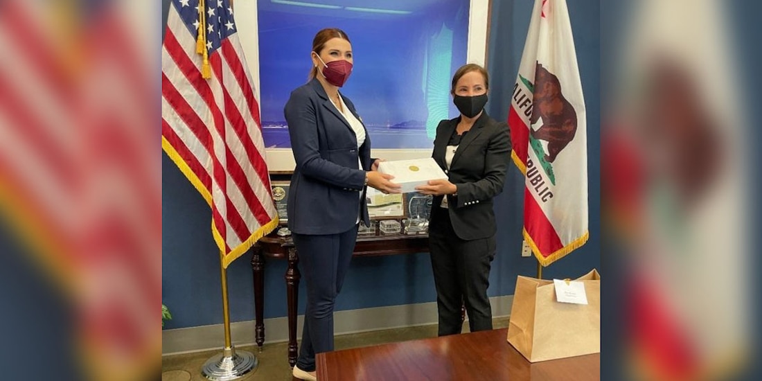 Reunión de Marina del Pilar con la vicegobernadora de California, Eleni Kounalakis.