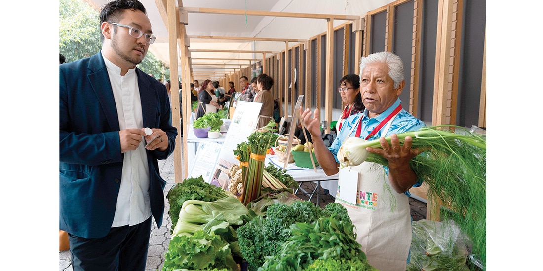 Agricultores participan en el 1.er Encuentro de Producción y Consumo Local, el 15 de octubre
