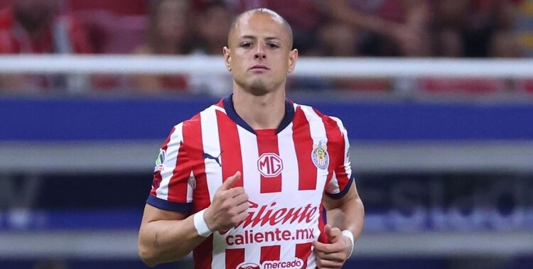 Chicharito Hernández en un partido del Apertura 2024 de la Liga MX