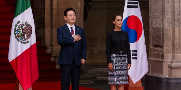 CLAUDIA
SHEINBAUM
recibe a Lee Jae
Myung en Palacio