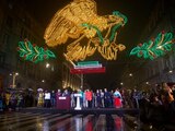 Encienden luminaria por fiestas patrias en el Zócalo de la CDMX (FOTOS)