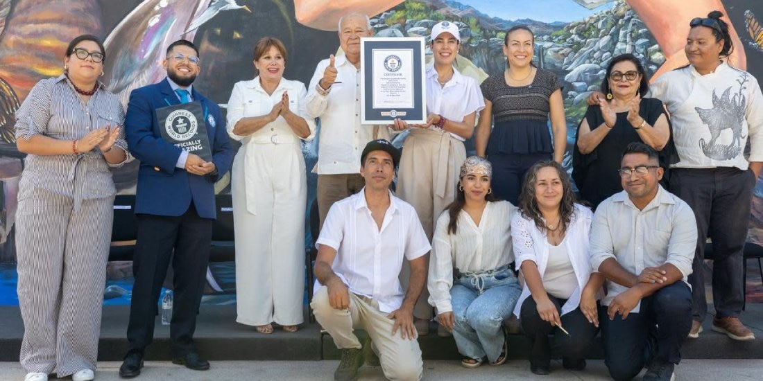 Baja California Sur obtiene Récord Guinness por el mural interactivo de futbol más grande del mundo.