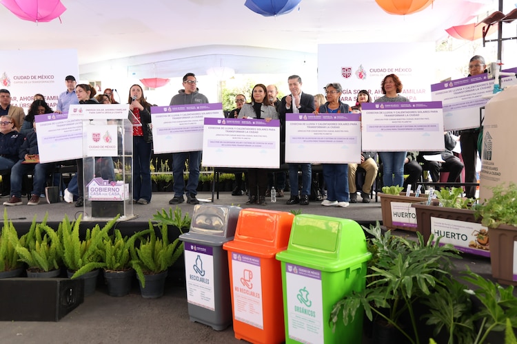 Programa integral benefició a 5 mil 213 mujeres y 3 mil 369 hombres en cinco colonias de Coyoacán.