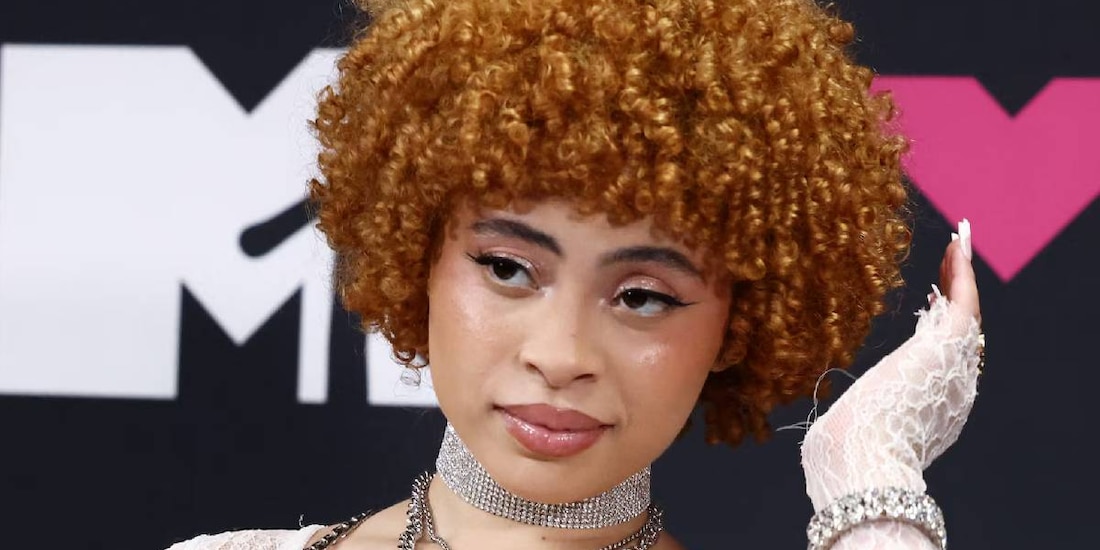 La artista fue agredida mientras comía en un restaurante