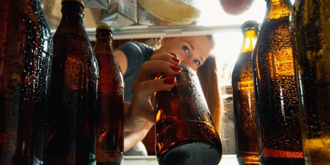 Estos son los países que más y menos bebieron en el último año de la pandemia de COVID-19, y los más arrepentidos