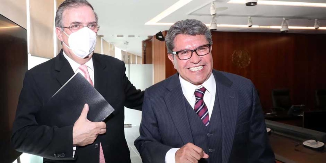 El secretario de Relaciones Exteriores, Marcelo Ebrard Casaubon y el senador de Morena, Ricardo Monreal Ávila