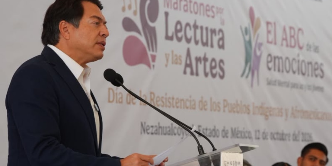 Mario Delgado llama a cambiar celulares por libros en escuelas desde Nezahualcóyotl, Edomex.