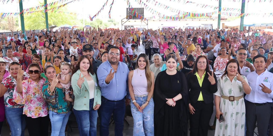 Ruth González recorre municipios de SLP con festejos